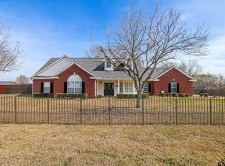 10624 Russell Dr, Chandler, TX 75758