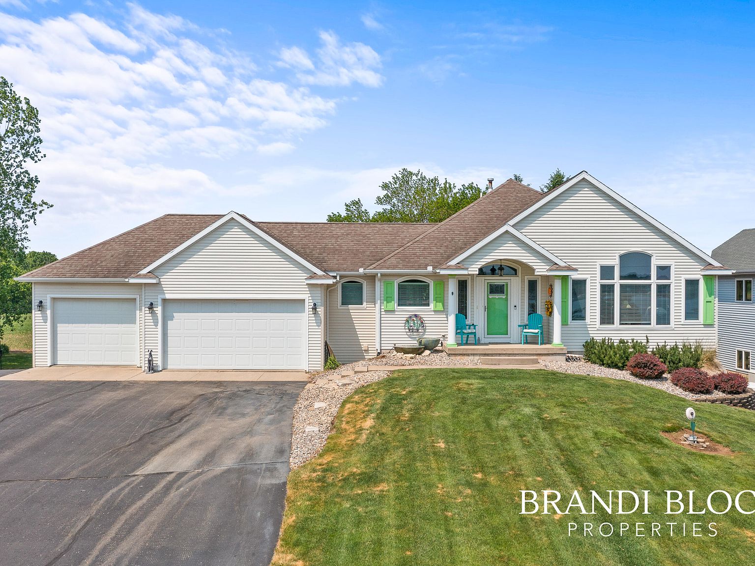 4544 6th St, Caledonia, MI 49316 MLS 23019711 Zillow