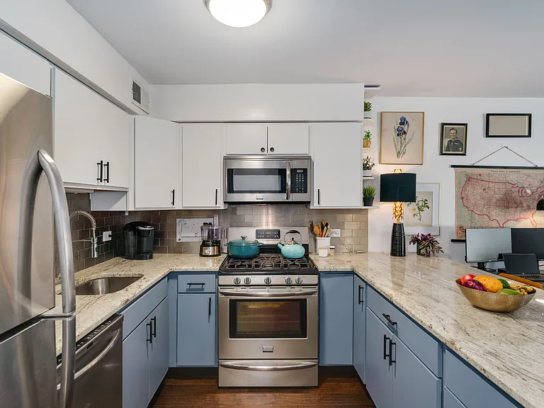 1000 N Lake Shore Dr #503 — Photo 4