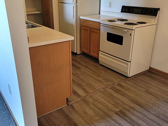 4th image of 402 Kittery Ridge Dr #77