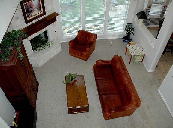 4th image of 2402 Watercrest Dr