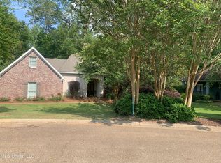 429 Old Town Cir, Brandon, MS 39042