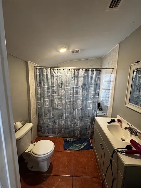 3 bed, 1.5 bath, 1614 sqft, $1,500 — Photo 3