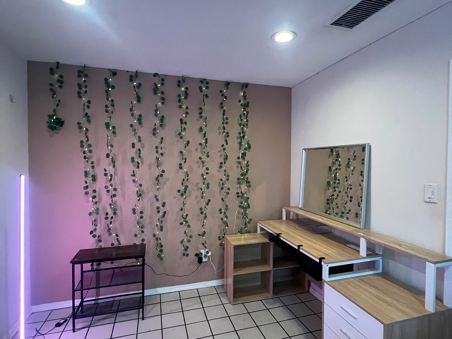 Studio, 500 sqft, $1,995 — Photo 2