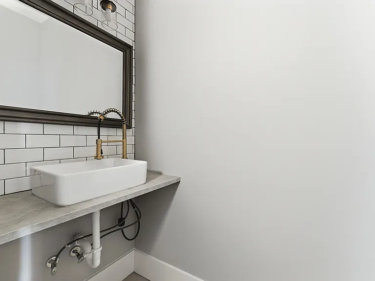 1409 NW Dr NW — Photo 4
