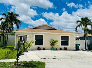 344 NW 179th St, Miami Gardens, FL 33169