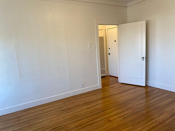 4th image of 3407 24th St #28