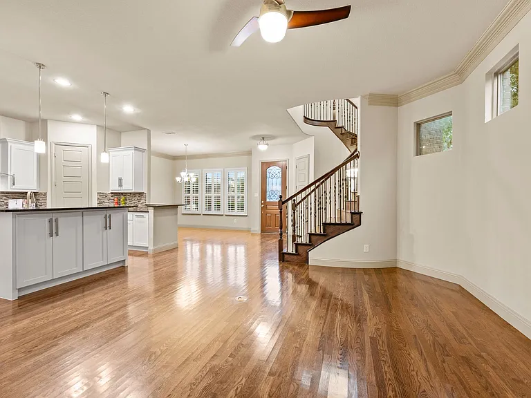 1208 Prescott St — Photo 3