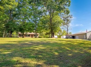 419 Freeman Fielder Rd, Stewart, TN 37175