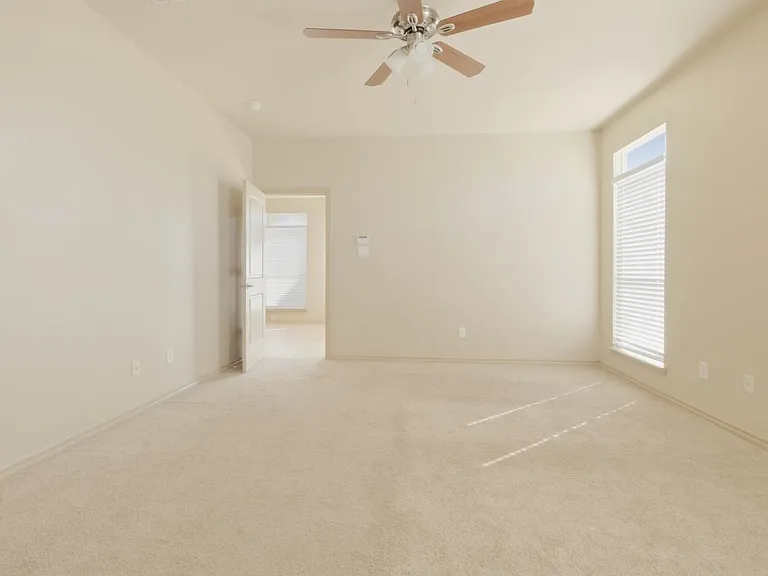 2016 Priscella Dr — Photo 8