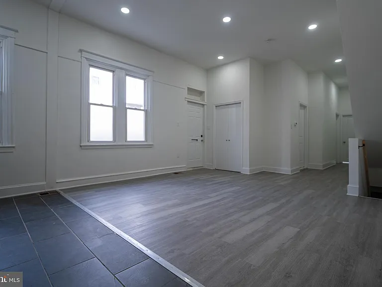 2410 Wharton St #1 — Photo 25