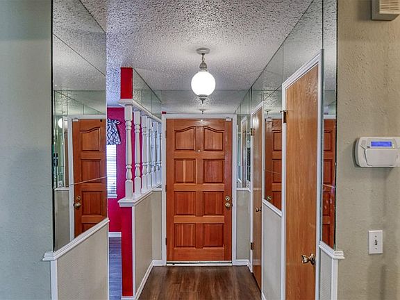 5th image of 1416 SW 71st St