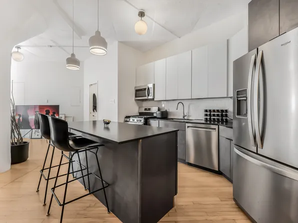 497 Pacific Street image 2 of 23