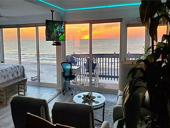 5th image of 14810 Windward Dr Unit 608