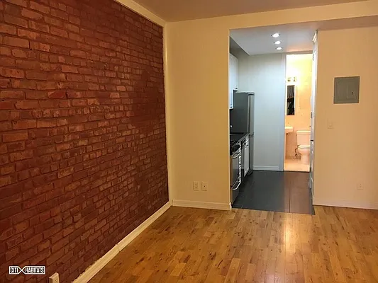 Rented by Corcoran | media 15