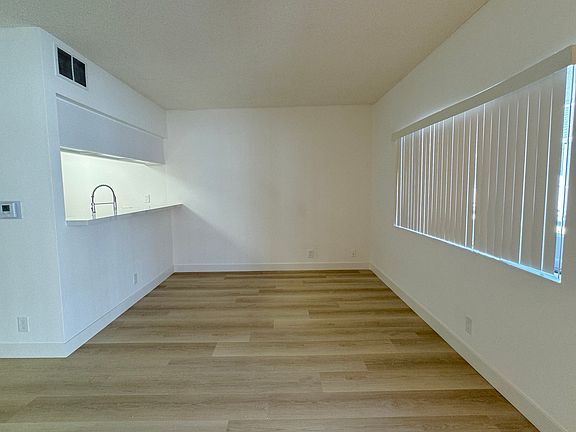 5th image of 336 E Providencia Ave APT 205