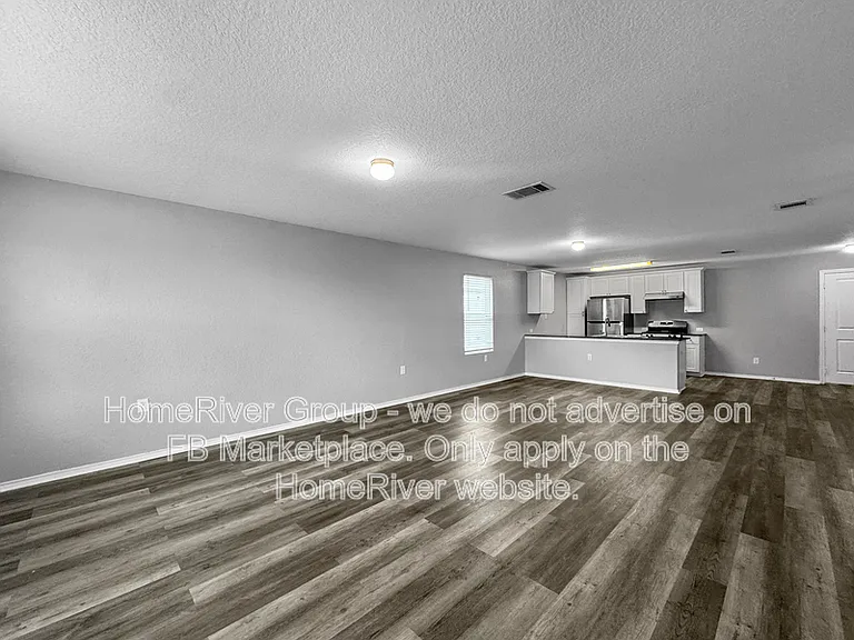 6807 Hibiscus Fls — Photo 3