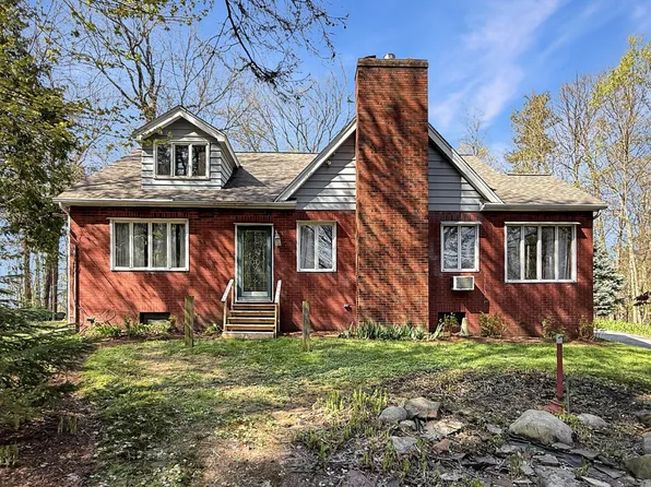 6750 W Ridge Rd, Fairview, PA 16415