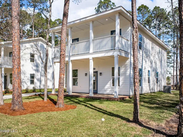 11230 Creel Cir, Gulfport, MS 39503