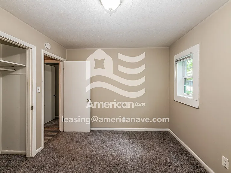 643425_008_main_bedroom_8.jpg