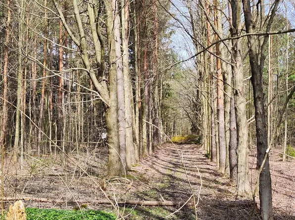 Kuhl Rd, Erie, PA 16510