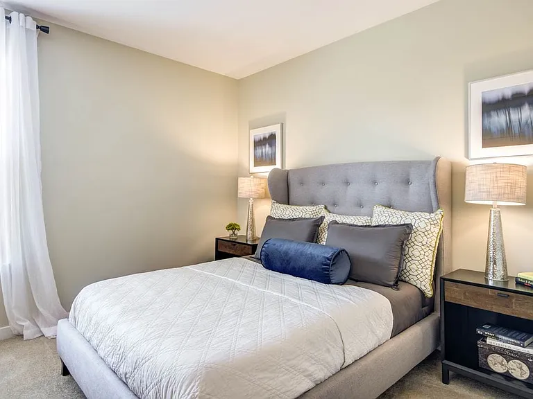 Bedroom with carpeted flooring
