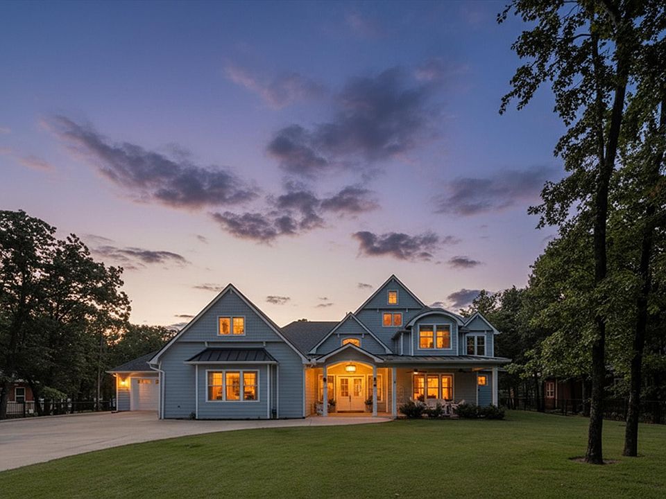 1st image of 902 Waters Edge Dr
