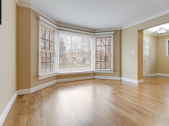 4th image of 9 S Ridge Ave