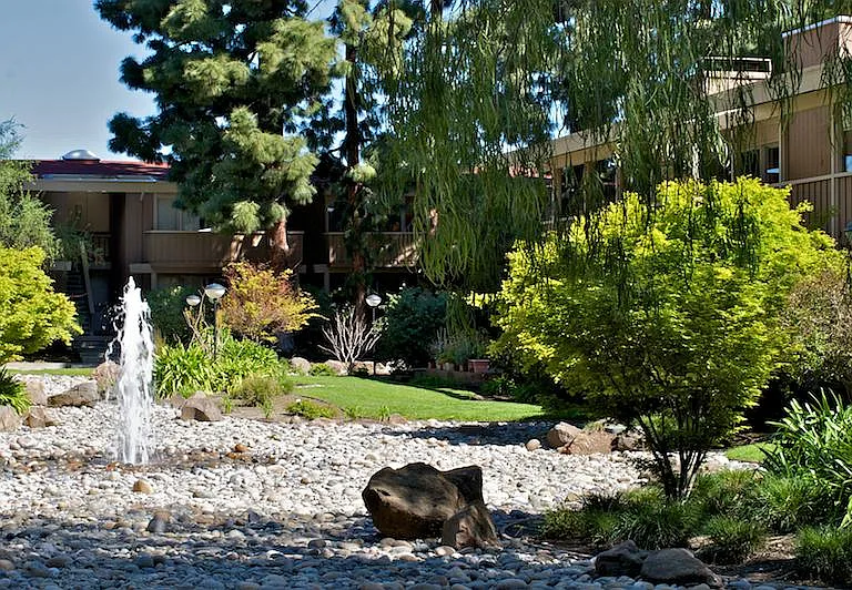 Lake Terrace — Photo 10