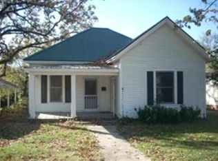 732 Broad St, Batesville, AR 72501