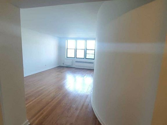 2nd image of 315 Ocean Pkwy #68