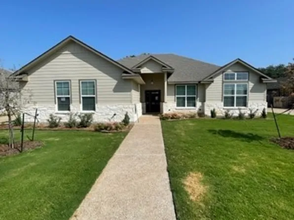 821 Day Star Dr, Hewitt, TX 76643