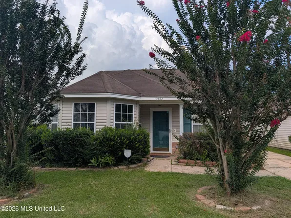 10582 Bay Tree Dr, Gulfport, MS 39503