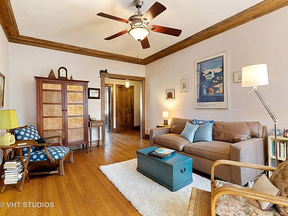 3rd image of 6807 N Greenview Ave APT 2