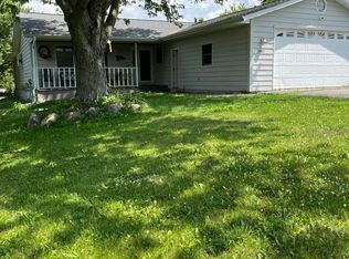 1882 Loganberry Ln, Crown Pt, IN 46307