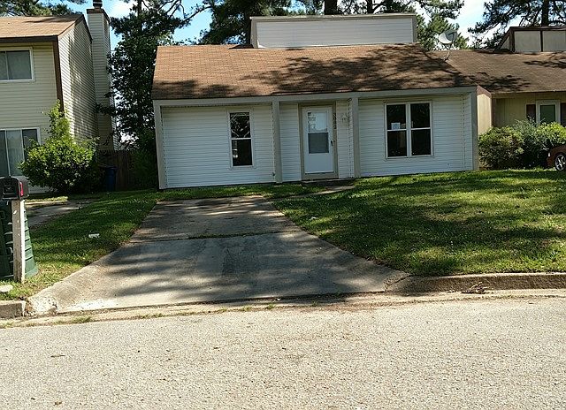 1st image of 3882 Augustine Cir