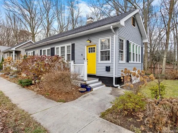 15 Doren Avenue, Hamden, CT 06517