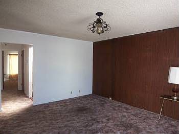2nd image of 315 Bridgeview Dr