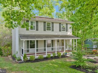 570 Rockbridge Dr SE, Leesburg, VA