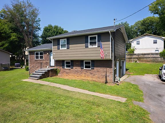 2nd image of 5089 Chatata Dr NE