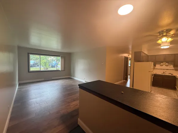 N169W19820 Chestnut Ct, Jackson, WI 53037