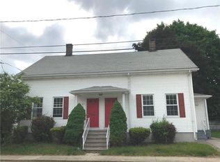 85-87 Chestnut St, Lincoln, RI 02838