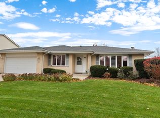 1837 71st St, Woodridge, IL 60517