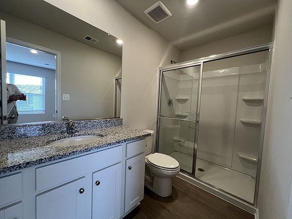 5th image of 8157 Bartholomew Ct