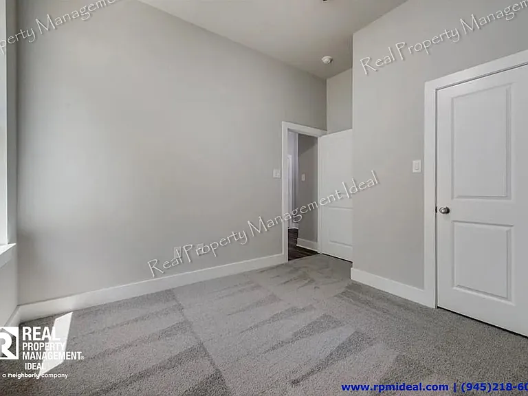 8728 Dunlap St — Photo 6