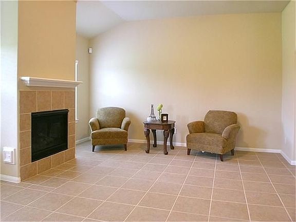 5th image of 2726 Gilbreath Grove Ln