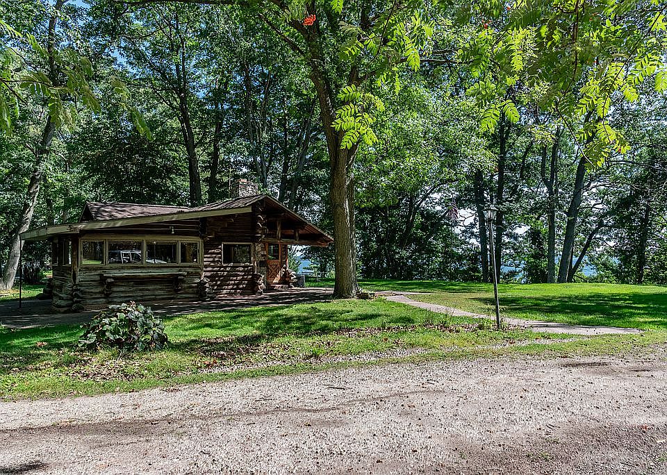 1st image of 7552 Caron Dr #4