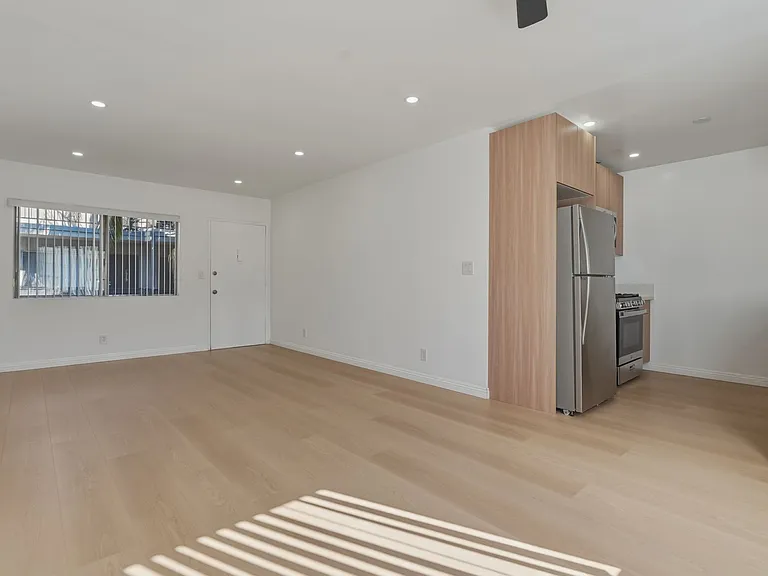 3869 Tilden Ave — Photo 7