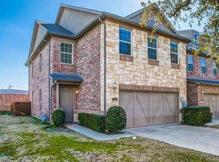 438 Hamilton St, Lewisville, TX 75067
