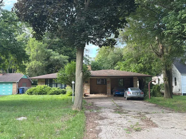 152 Hampton Rd, Benton Harbor, MI 49022